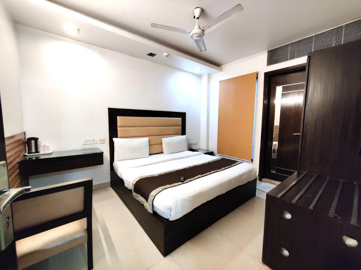 Stay At Hotel Pride, Delhi, Near Karol Bagh Metro Delhi (National Capital Territory of India) Exterior foto