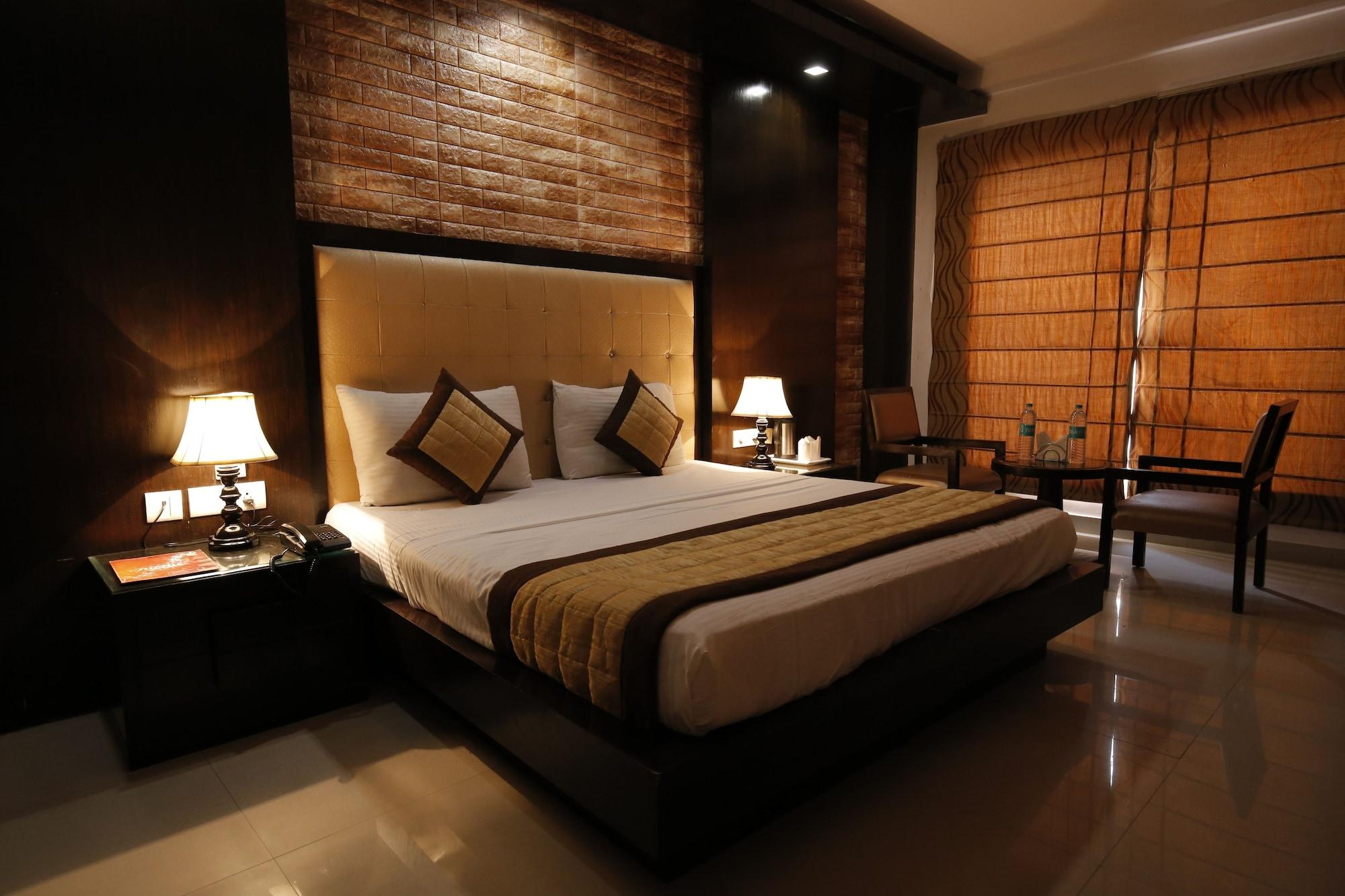 Stay At Hotel Pride, Delhi, Near Karol Bagh Metro Delhi (National Capital Territory of India) Exterior foto