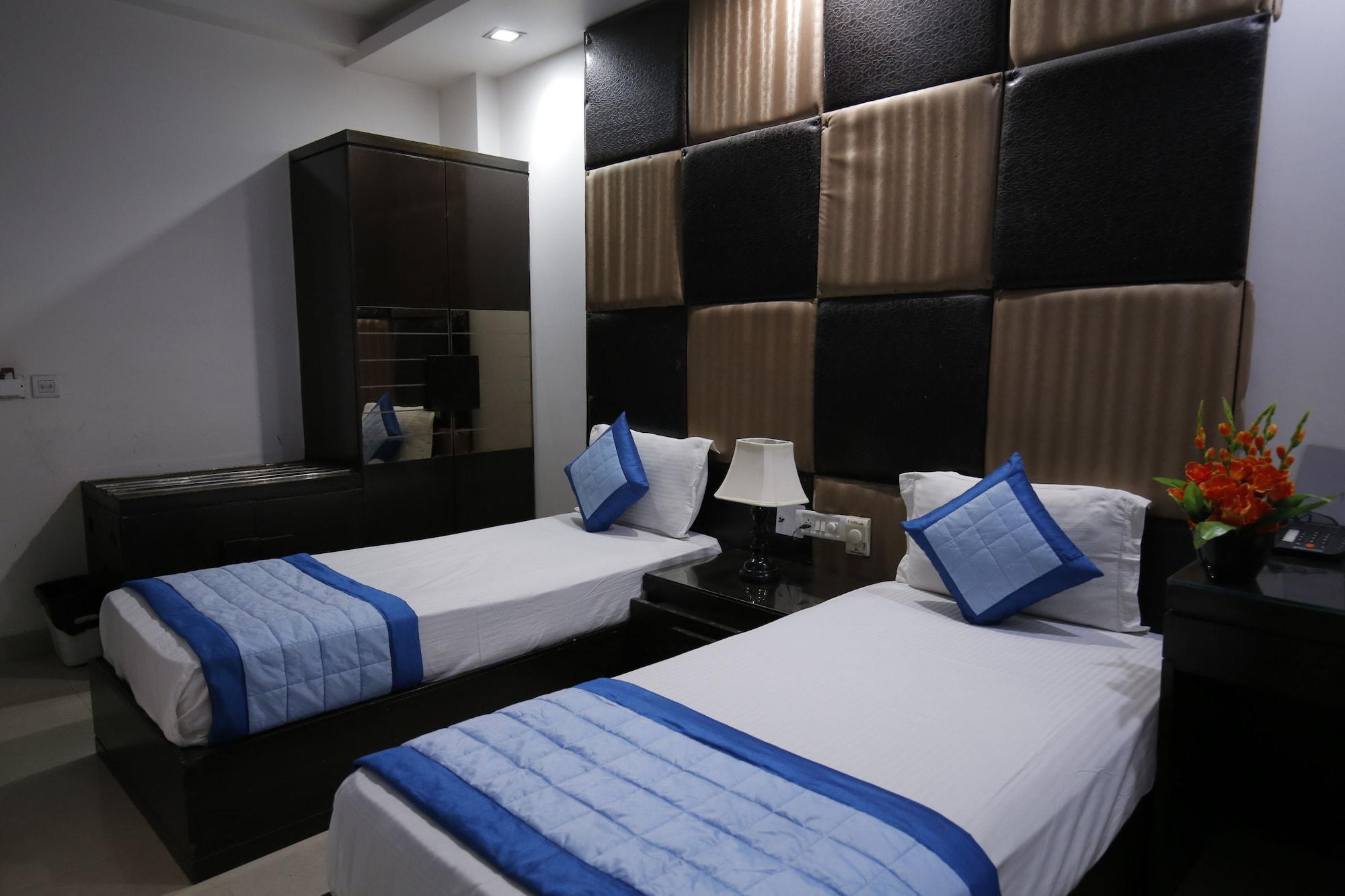 Stay At Hotel Pride, Delhi, Near Karol Bagh Metro Delhi (National Capital Territory of India) Exterior foto