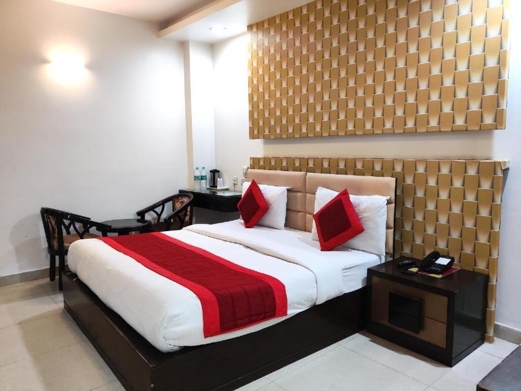 Stay At Hotel Pride, Delhi, Near Karol Bagh Metro Delhi (National Capital Territory of India) Exterior foto