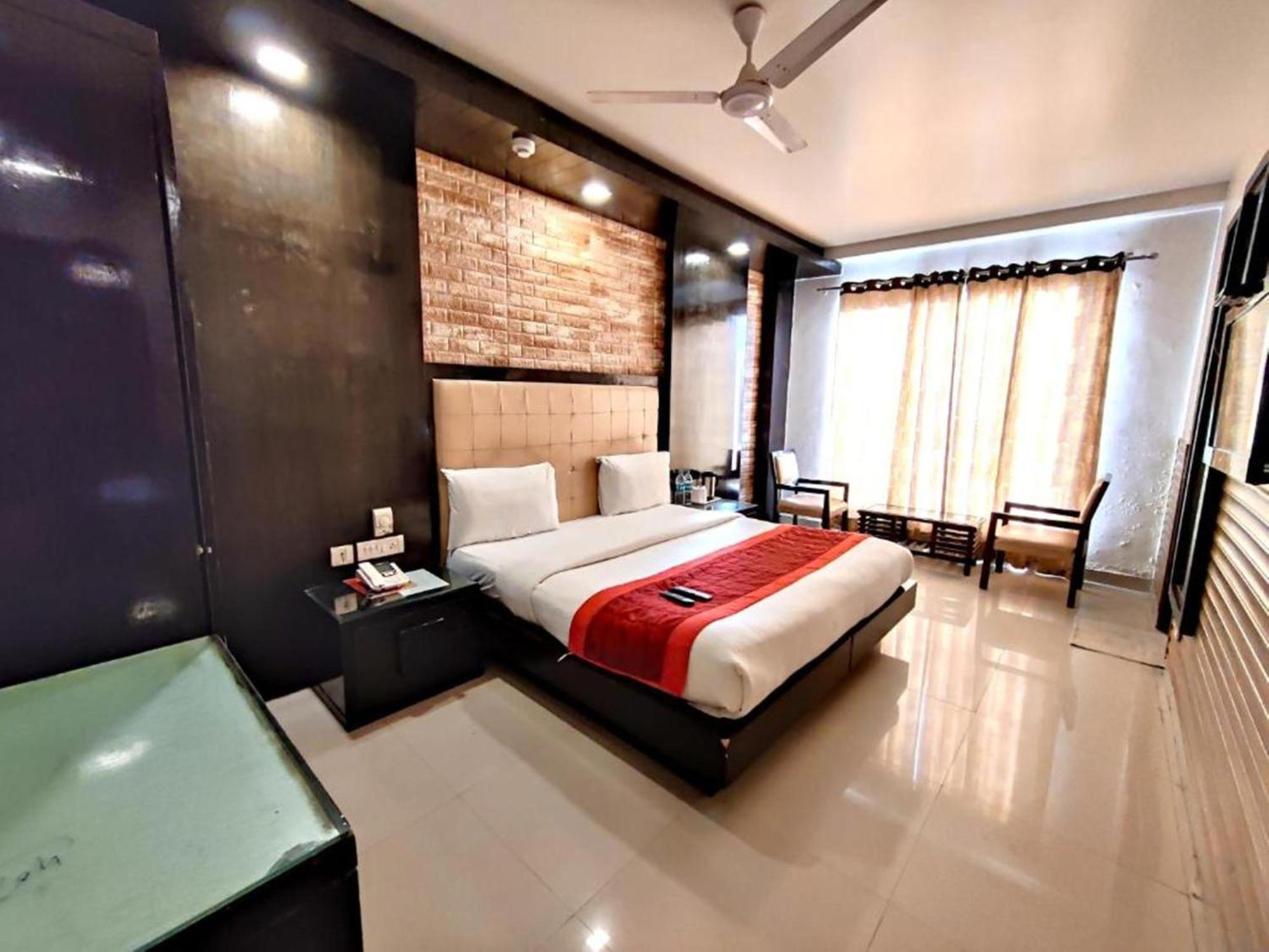 Stay At Hotel Pride, Delhi, Near Karol Bagh Metro Delhi (National Capital Territory of India) Exterior foto