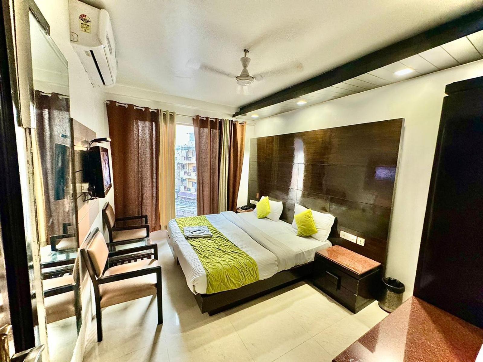 Stay At Hotel Pride, Delhi, Near Karol Bagh Metro Delhi (National Capital Territory of India) Exterior foto
